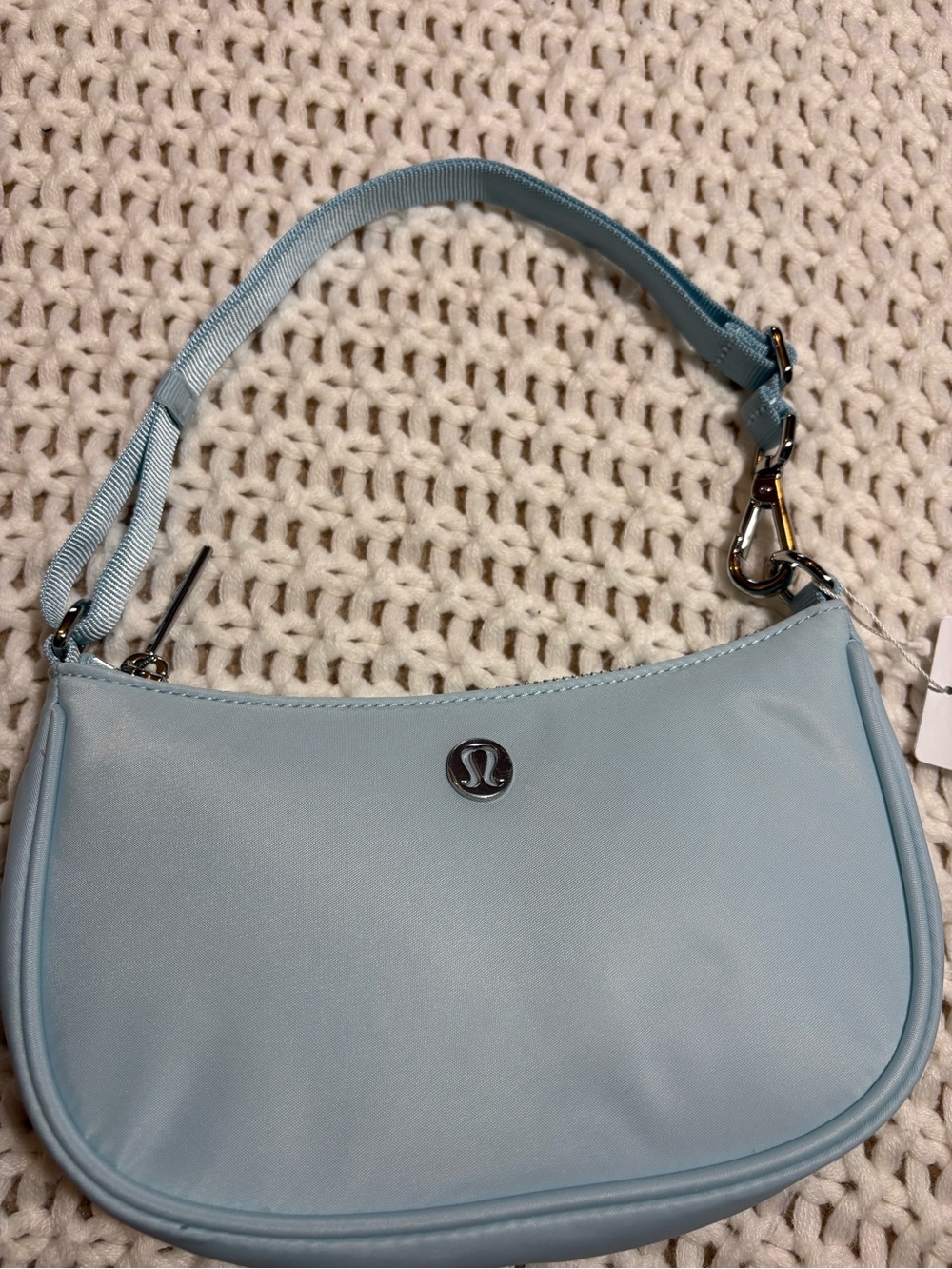 NWT lululemon foam cloud city essentials mini shoulder bag 1L - Picture 4 of 11